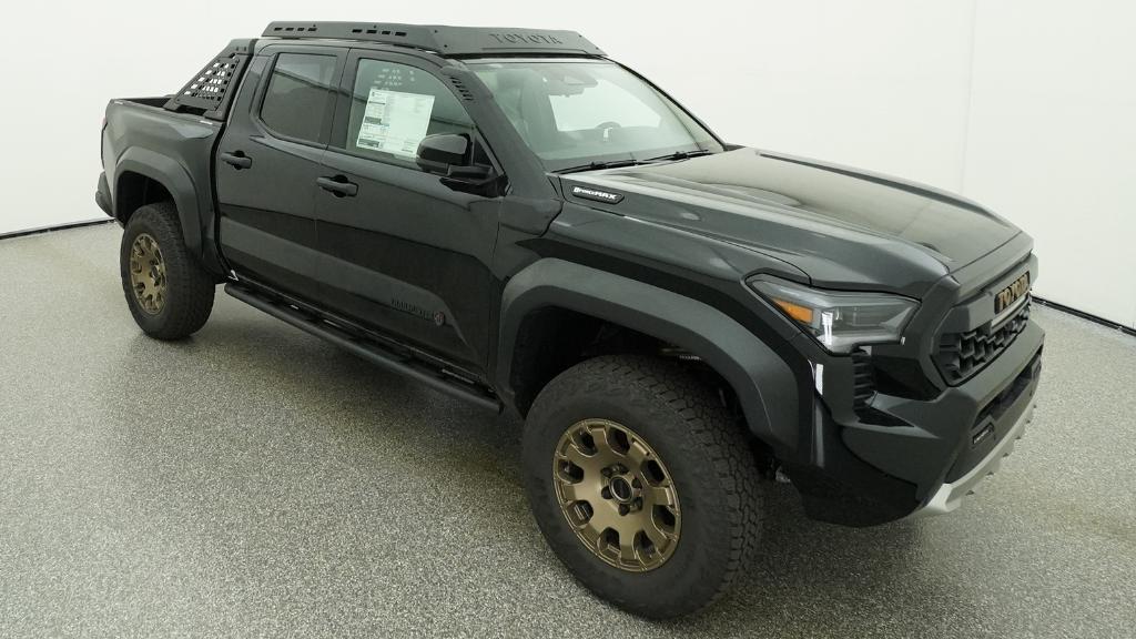 2026 Toyota Tacoma 4WD TRAILHUNTER HYBRID DOUBLE CAB 5' BED AT Crew Cab Pickup Slide 14