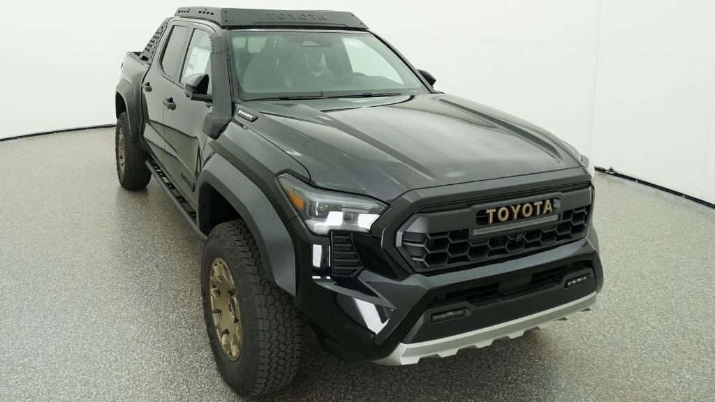 2026 Toyota Tacoma 4WD TRAILHUNTER HYBRID DOUBLE CAB 5' BED AT Crew Cab Pickup Slide 15