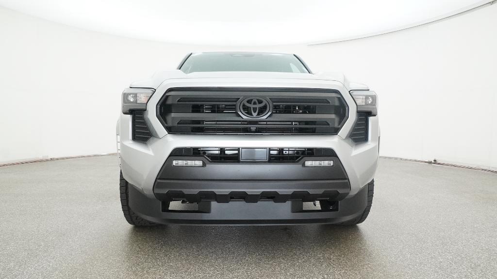 2025 Toyota Tacoma SR5 Double Cab photo 3