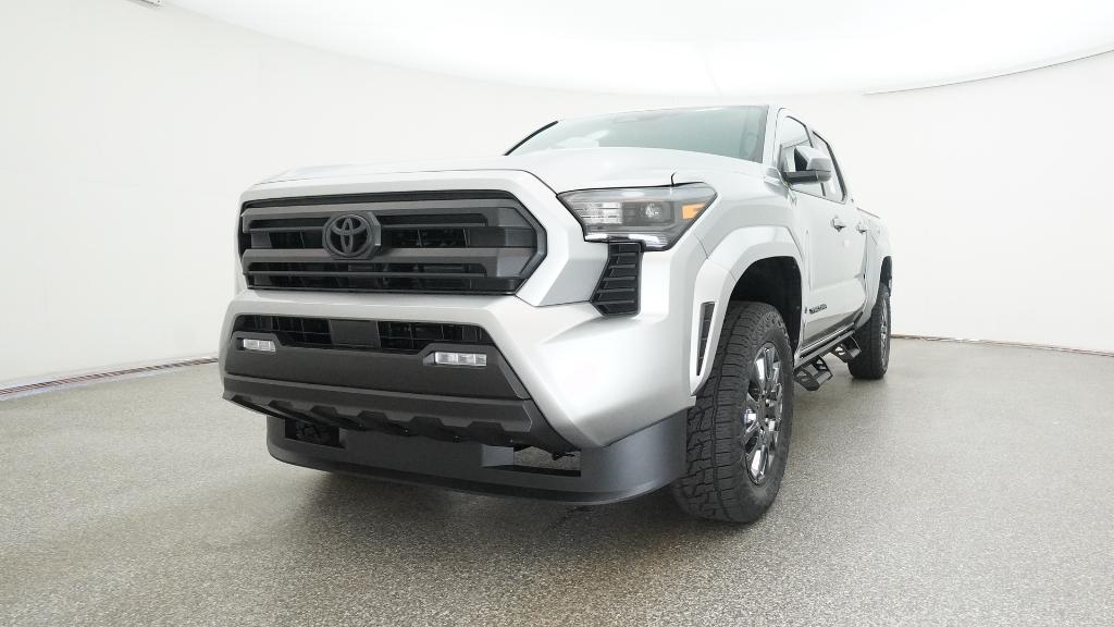 2025 Toyota Tacoma SR5 Double Cab photo 4