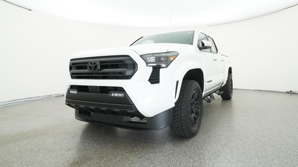 2025 Toyota Tacoma SR5 Double Cab photo 4