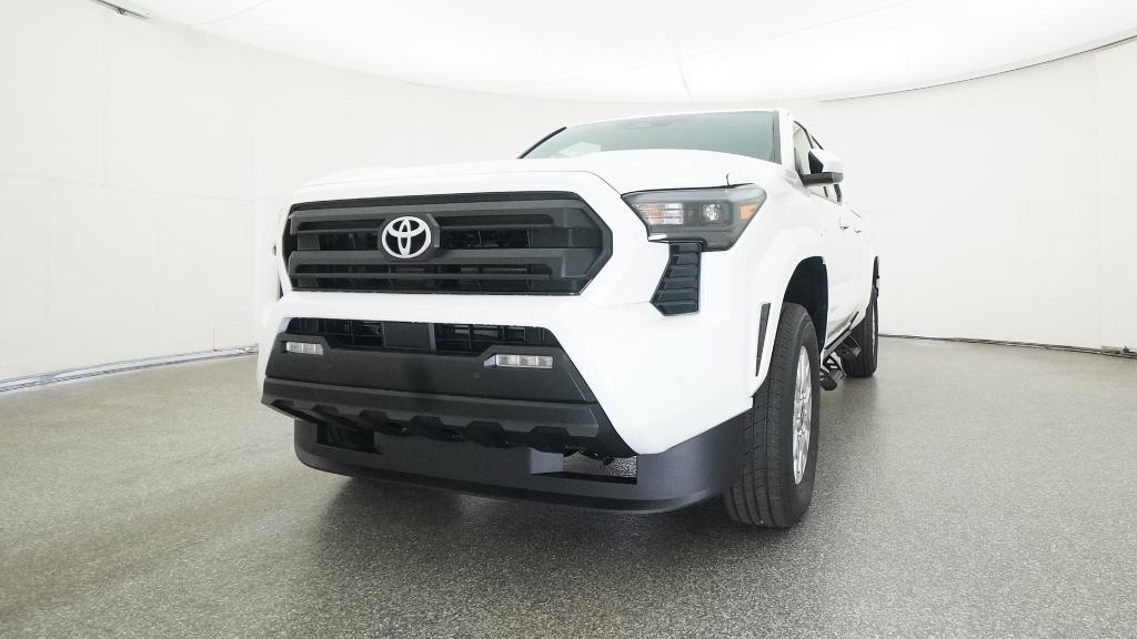 2025 Toyota Tacoma SR5 Double Cab photo 4