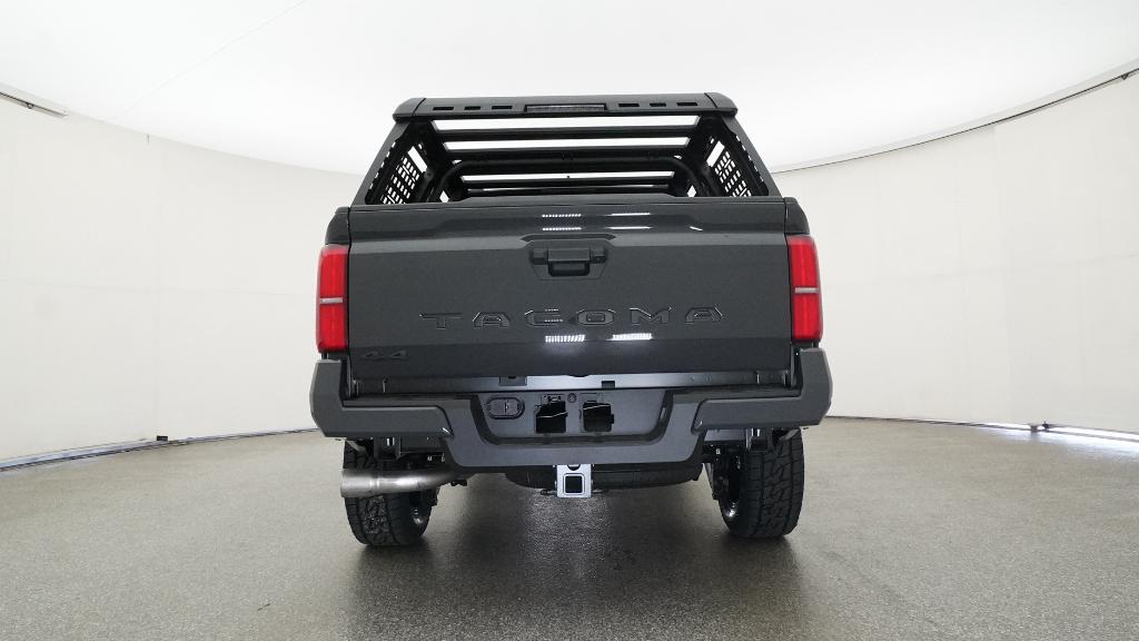 2025 Toyota Tacoma SR5 - Photo 12