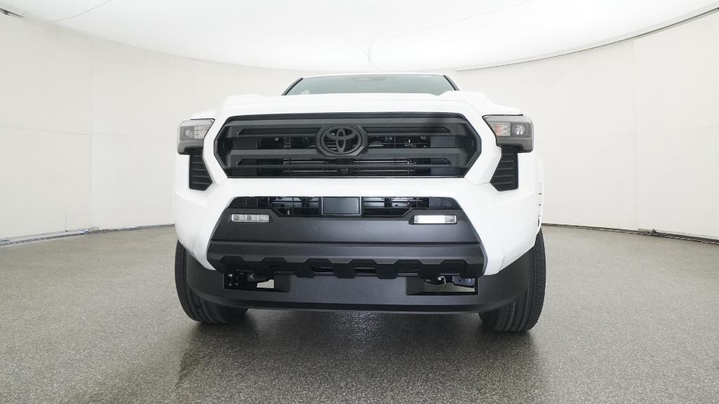 2025 Toyota Tacoma SR5 - Photo 7