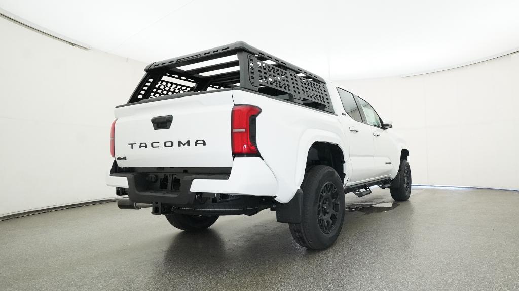 2025 Toyota Tacoma SR5 - Photo 8