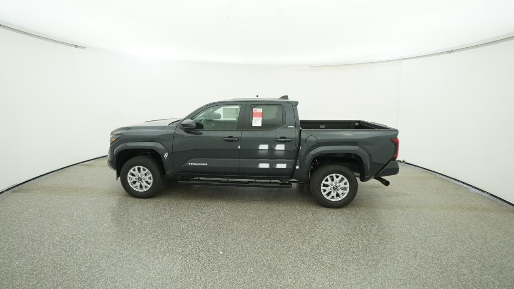 2025 Toyota Tacoma SR5 - Photo 36