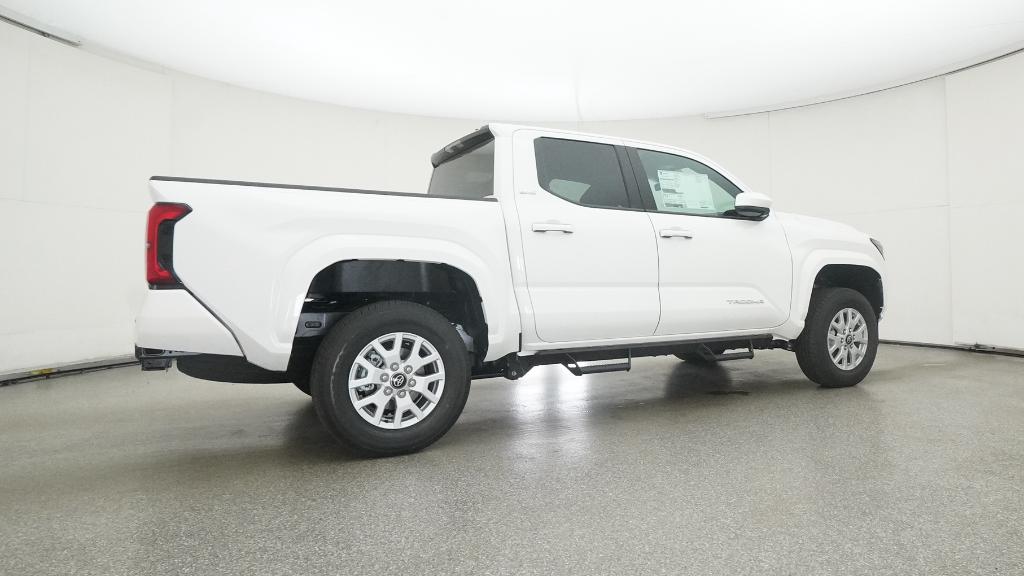 2025 Toyota Tacoma SR5 - Photo 32