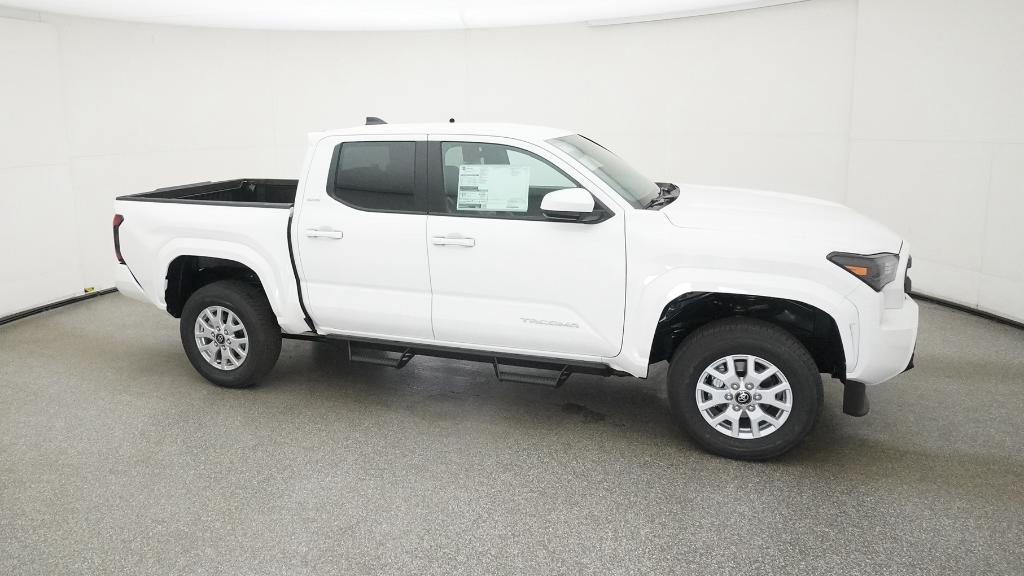 2025 Toyota Tacoma SR5 - Photo 43