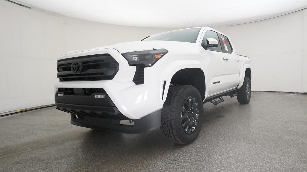 2025 Toyota Tacoma SR5 Double Cab photo 4