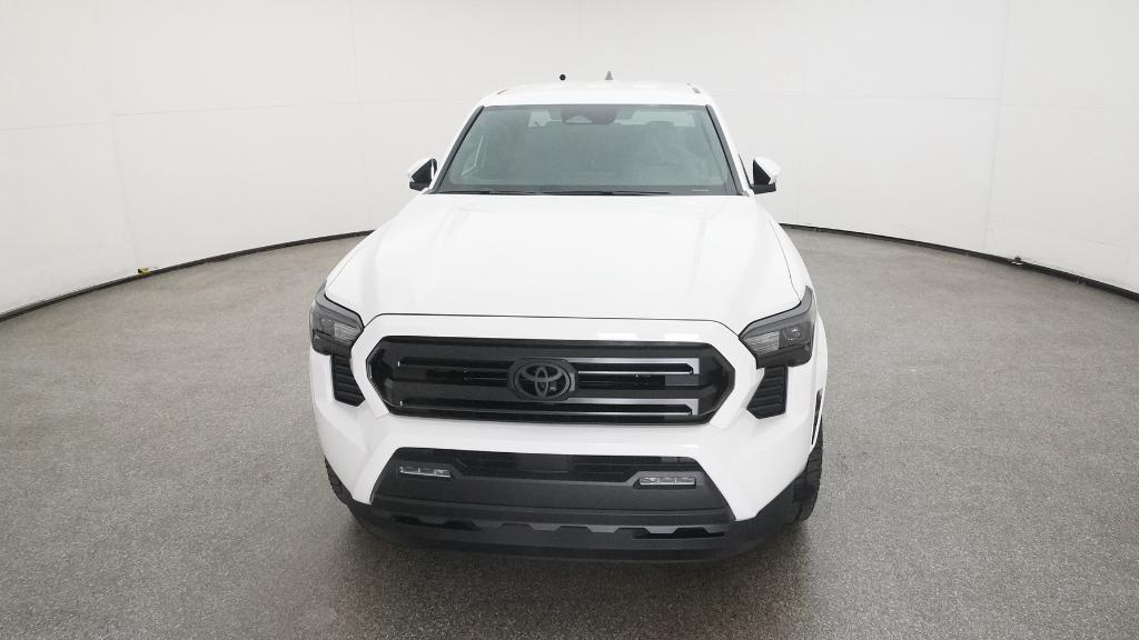 2025 Toyota Tacoma SR5 Double Cab photo 2