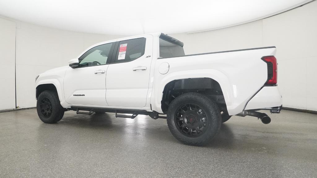 2025 Toyota Tacoma SR5 Double Cab photo 12
