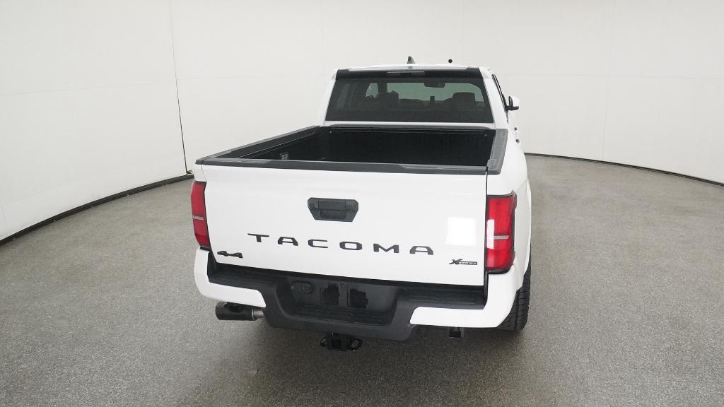 2025 Toyota Tacoma SR5 Double Cab photo 18