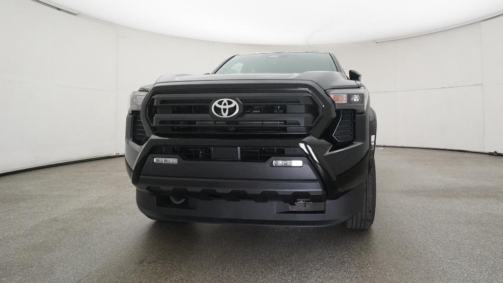 2025 Toyota Tacoma SR5 Double Cab photo 2