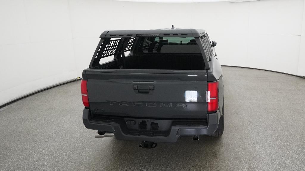 2025 Toyota Tacoma SR5 - Photo 8