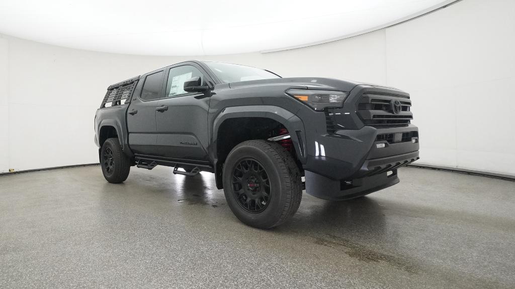 2025 Toyota Tacoma SR5 - Photo 9