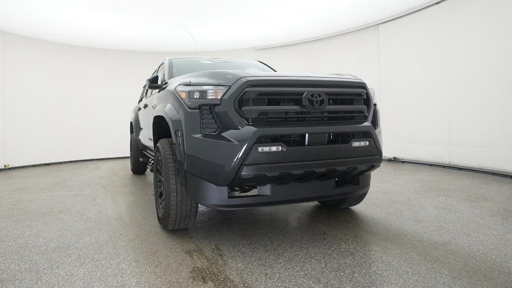 2025 Toyota Tacoma SR5 - Photo 12