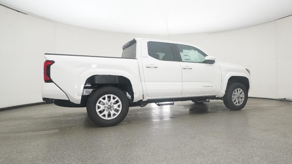 2025 Toyota Tacoma SR5 Double Cab photo 18