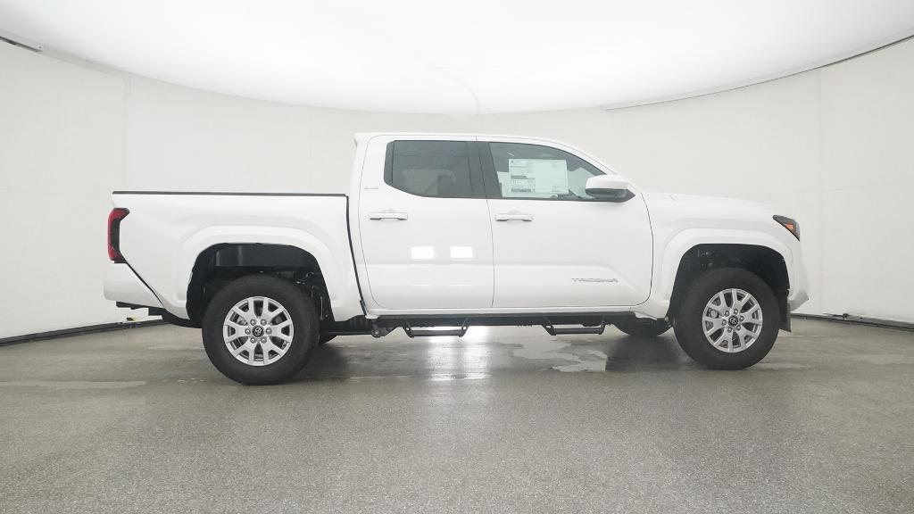 2025 Toyota Tacoma SR5 Double Cab photo 21
