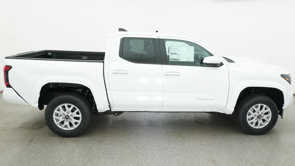New 2026 Ice Cap Toyota  SR5 image 18