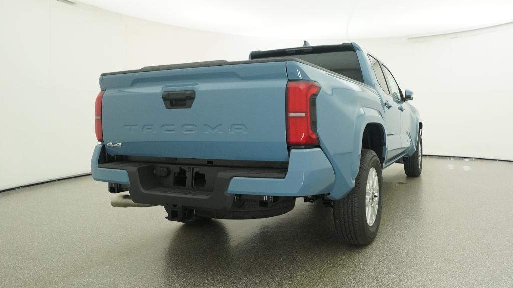 2026 Toyota Tacoma SR5 - Photo 15