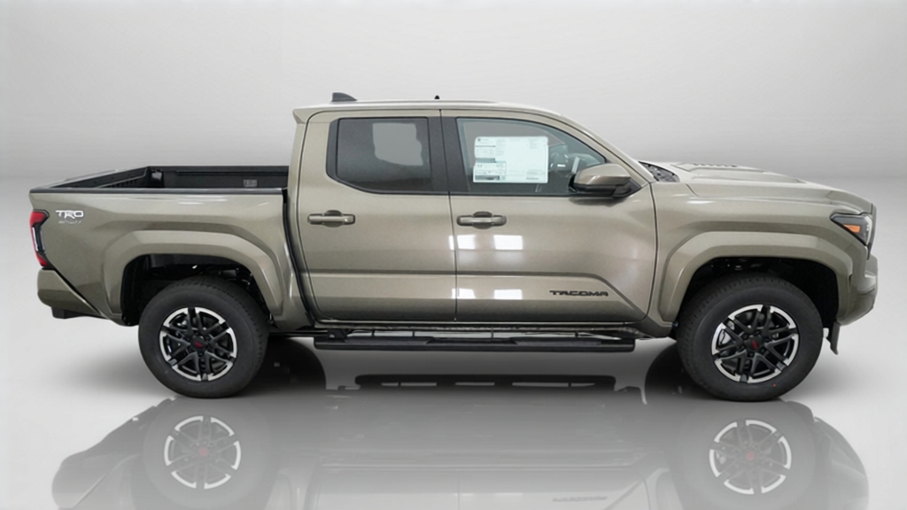 2026 Toyota Tacoma TRD SPORT DOUBLE CAB 5' BED AT Crew Cab Pickup Slide 12