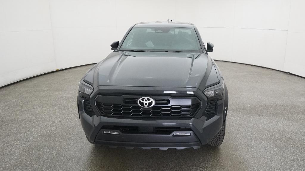 2025 Toyota Tacoma TRD Off-Road Double Cab photo 2