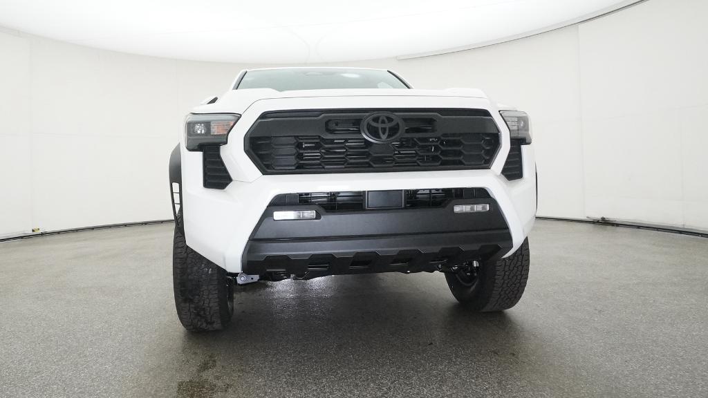 2025 Toyota Tacoma TRD Off-Road Double Cab photo 3