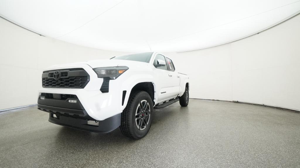 2025 Toyota Tacoma TRD Sport Double Cab photo 4