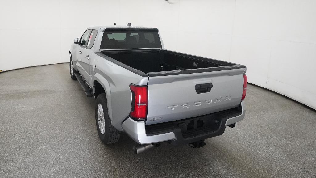 2025 Toyota Tacoma SR5 Double Cab photo 14