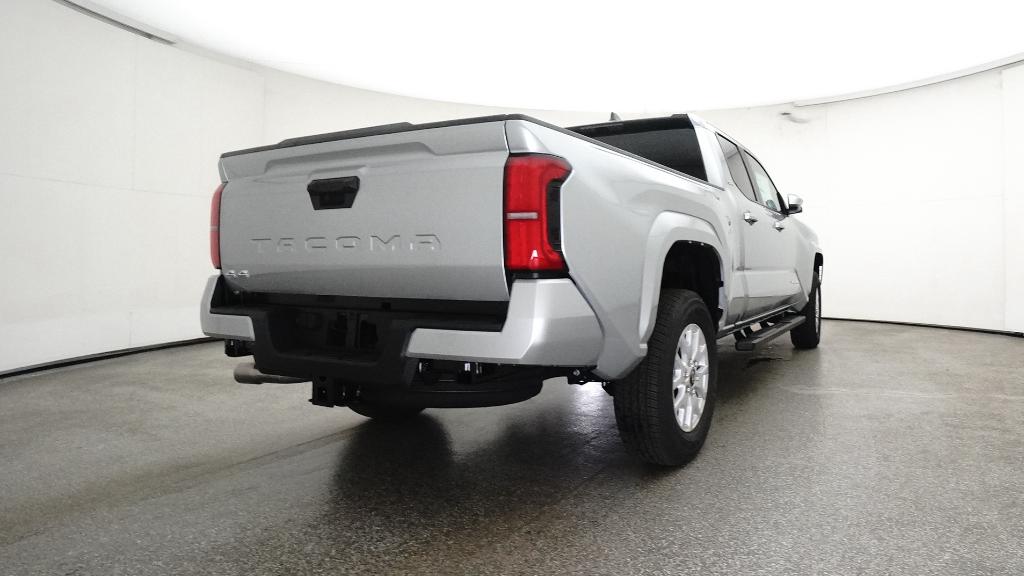 2025 Toyota Tacoma SR5 Double Cab photo 18