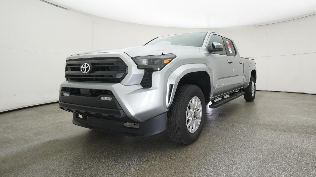 2025 Toyota Tacoma SR5 Double Cab photo 2