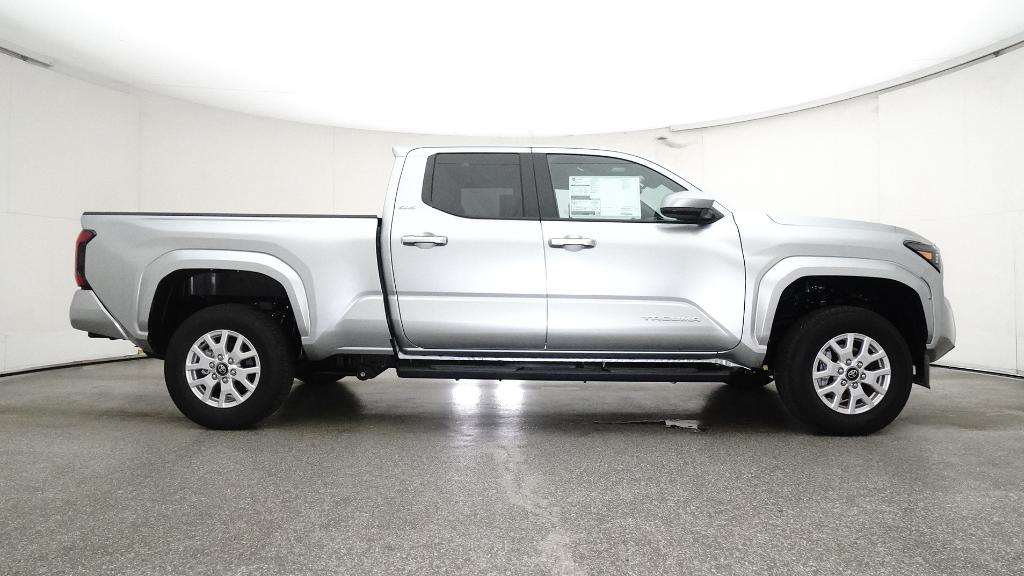 2025 Toyota Tacoma SR5 Double Cab photo 24