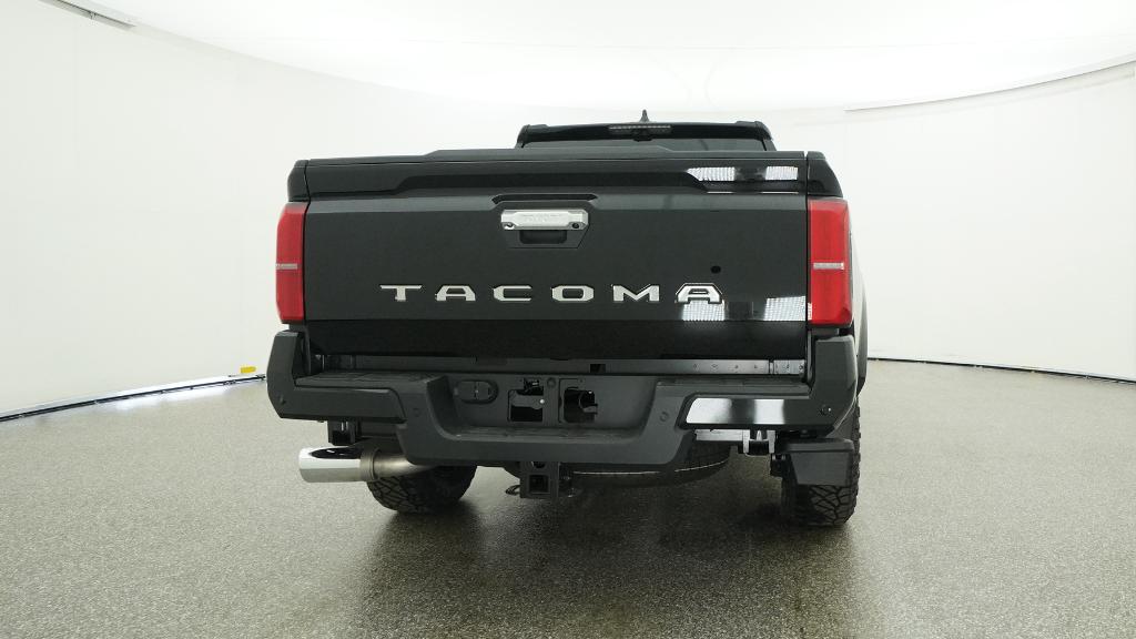 2025 Toyota Tacoma Limited - Photo 36