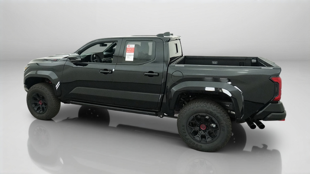 2026 Toyota Tacoma TRD Pro - Photo 15