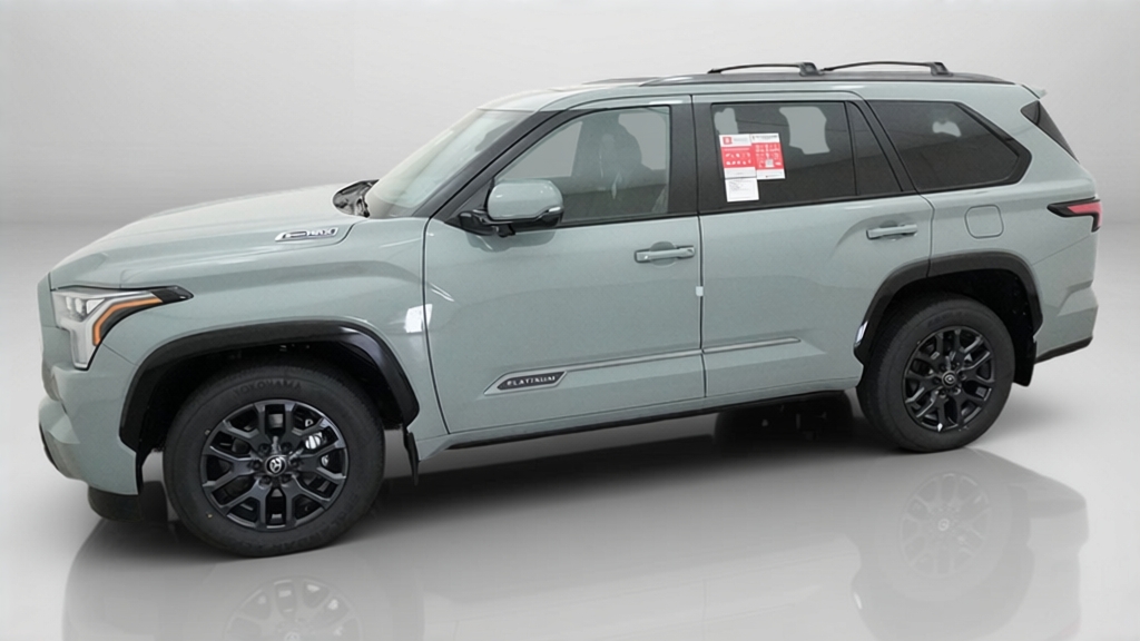 New 2026 Lunar Rock Toyota  Platinum image 3