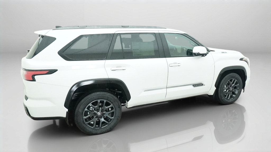 New 2026 Wind Chill Pearl <sup>1</sup> Toyota  Platinum image 8