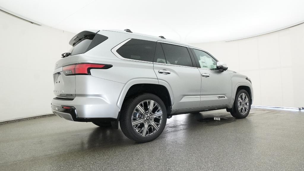 2025 Toyota Sequoia Capstone photo 31