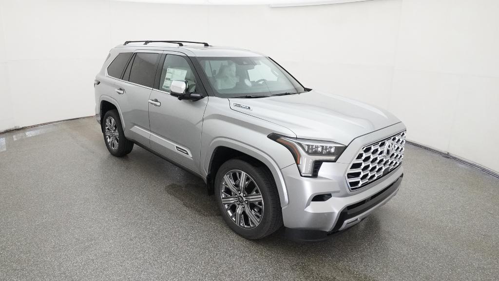 2025 Toyota Sequoia Capstone photo 12