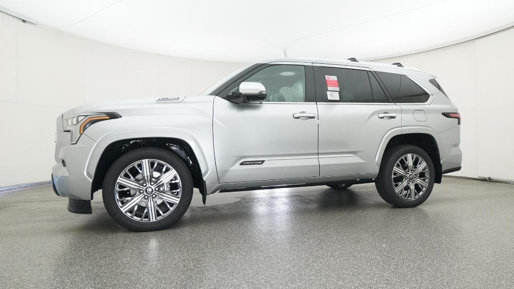 2025 Toyota Sequoia Capstone photo 18