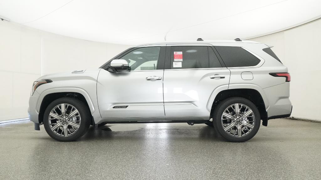 2025 Toyota Sequoia Capstone photo 6