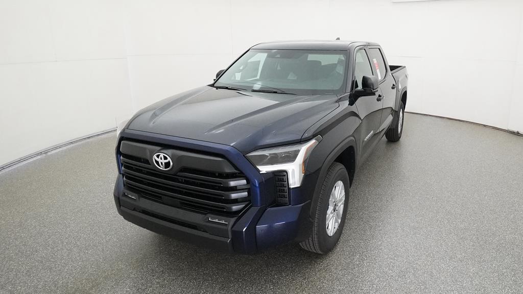 Certified Used 2025  Toyota SR5 image 14
