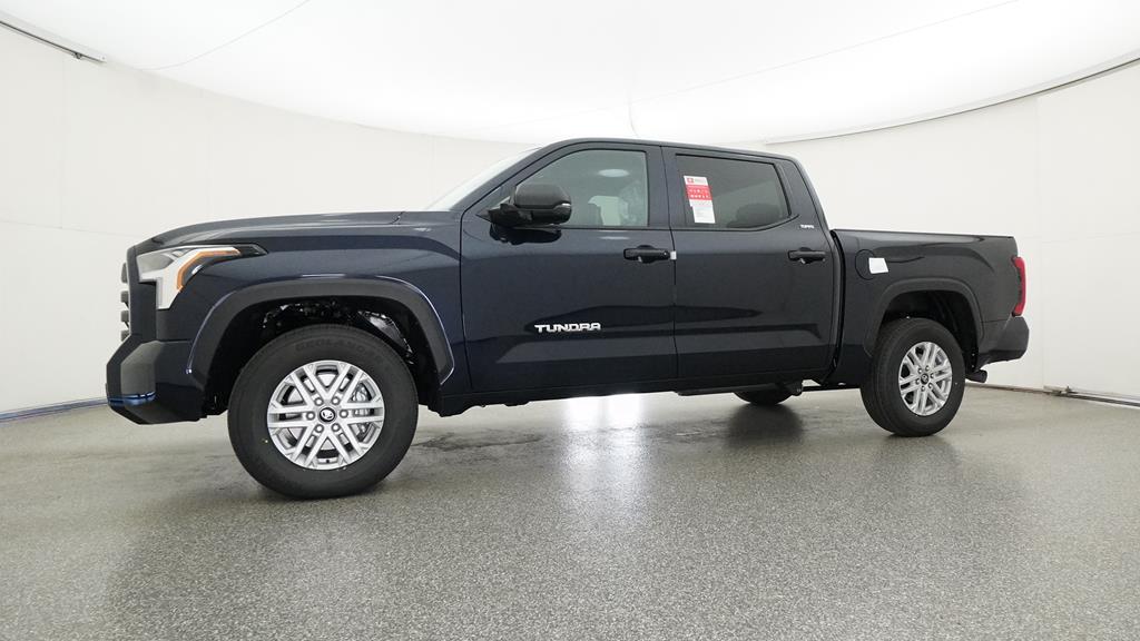 Certified Used 2025  Toyota SR5 image 18