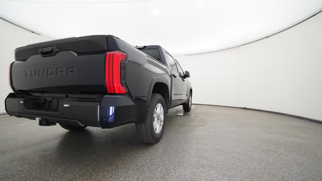 2026 Toyota Tundra SR5 CrewMax photo 20