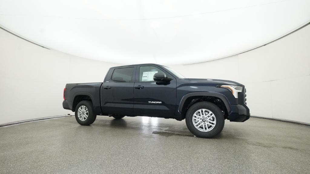 2026 Toyota Tundra SR5 CrewMax photo 28