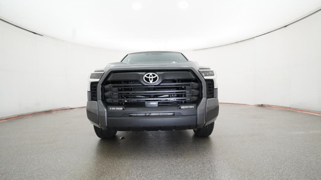 2026 Toyota Tundra SR5 CrewMax photo 3