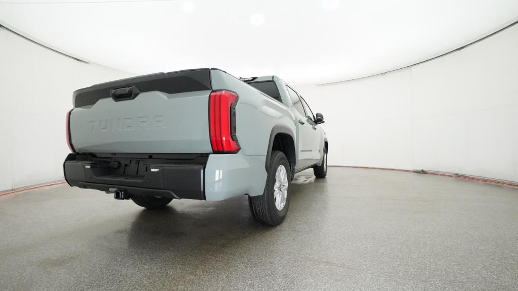 2026 Toyota Tundra SR5 CrewMax photo 18