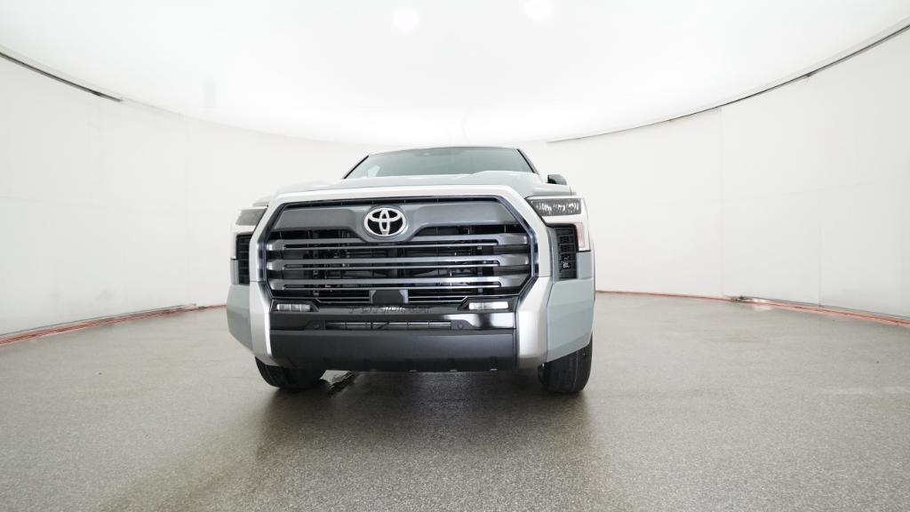 2026 Toyota Tundra Limited CrewMax photo 3