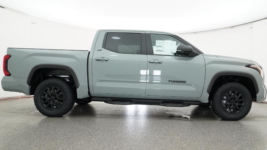 New 2026 Lunar Rock Toyota  SR5 image 15
