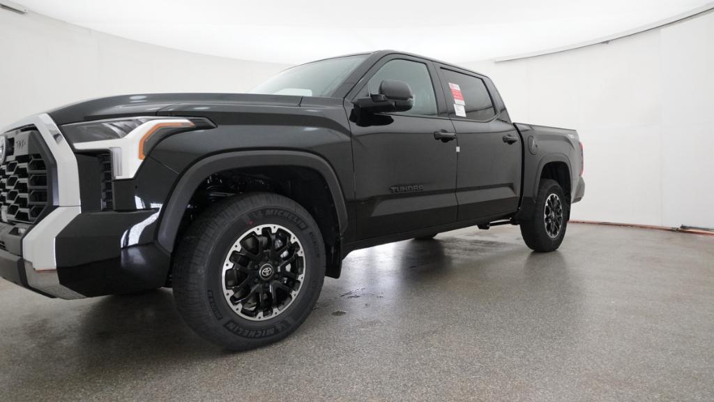 New 2026 Midnight Black Metallic Toyota  SR5 image 16