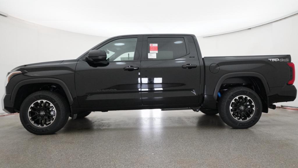 New 2026 Midnight Black Metallic Toyota  SR5 image 12